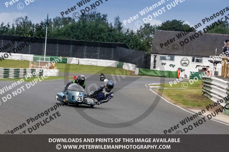 Vintage motorcycle club;eventdigitalimages;mallory park;mallory park trackday photographs;no limits trackdays;peter wileman photography;trackday digital images;trackday photos;vmcc festival 1000 bikes photographs